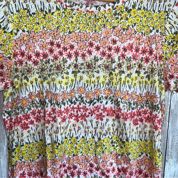 Loft Floral Tee - Picture 3 of 4